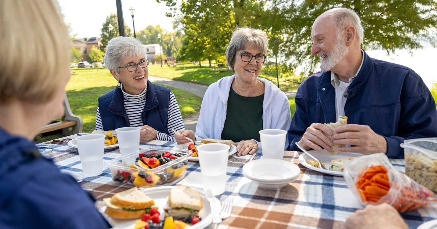 Folks have a picnic at senior living near Ephrata, PA